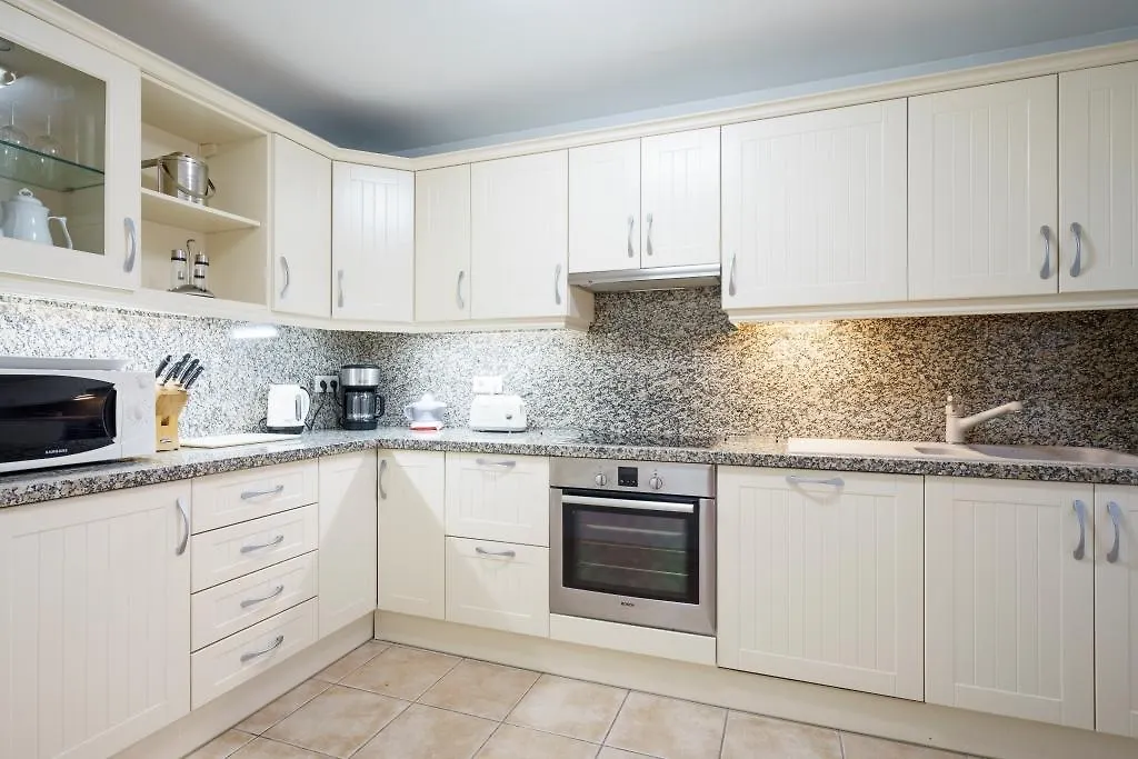 La Cartuja Del Golf Apartment Estepona Spain